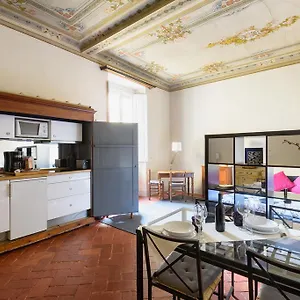 servi-apartment.it-tuscanyhotel.com/