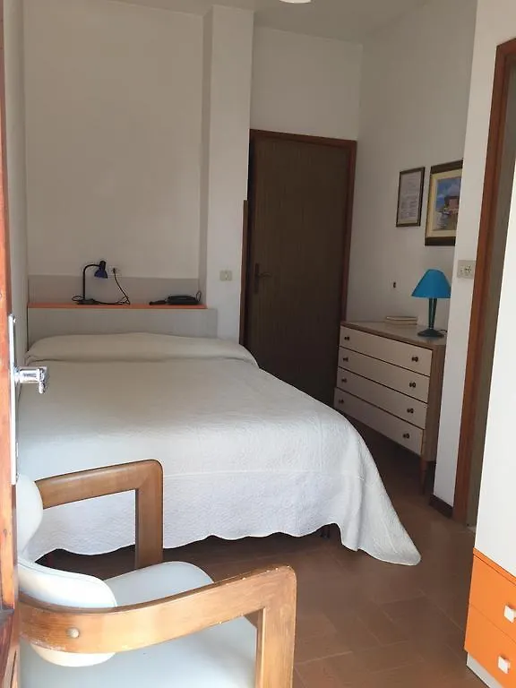 Hotel Halifax Лидо-ди-Езоло