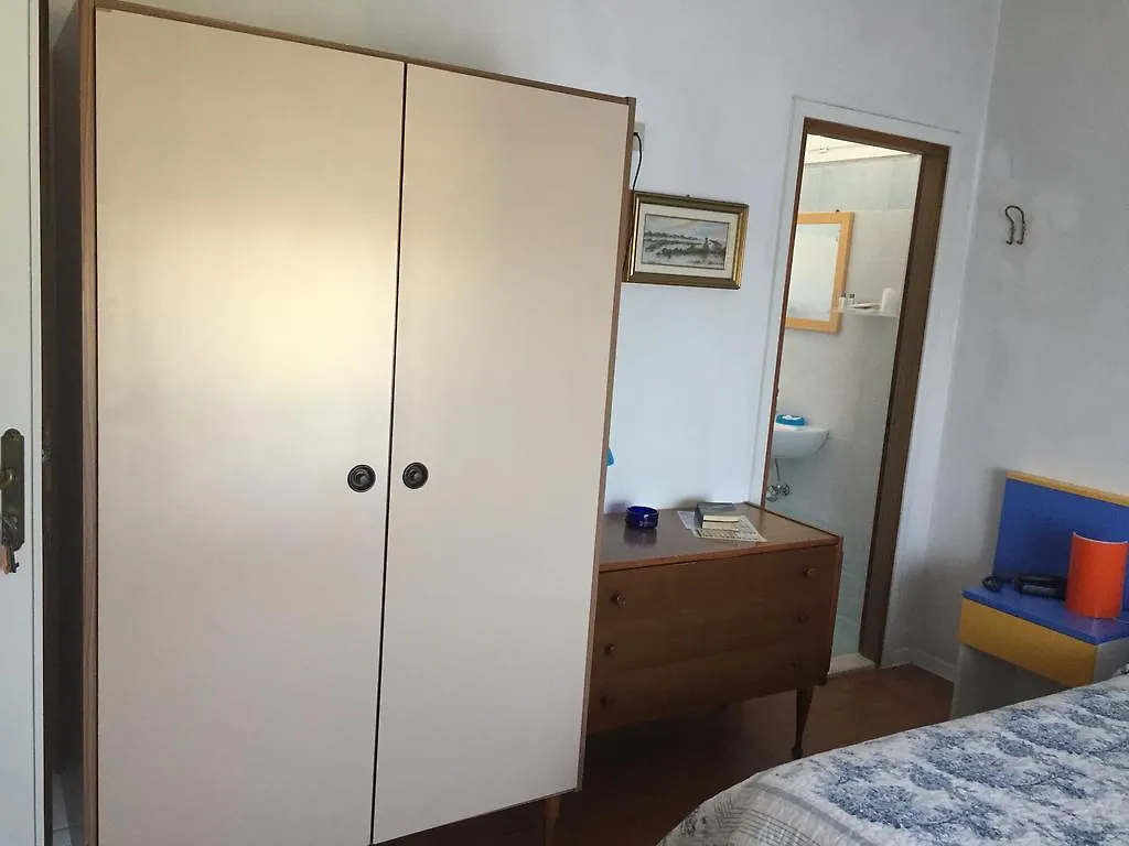 Hotel Halifax Лидо-ди-Езоло